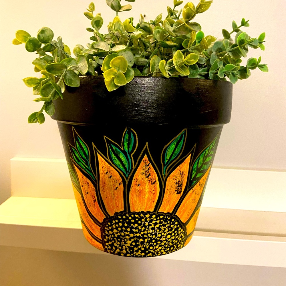 Flower pot